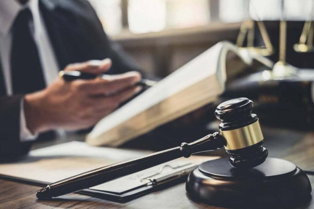 Representación procesal en desahucios y litigios civiles